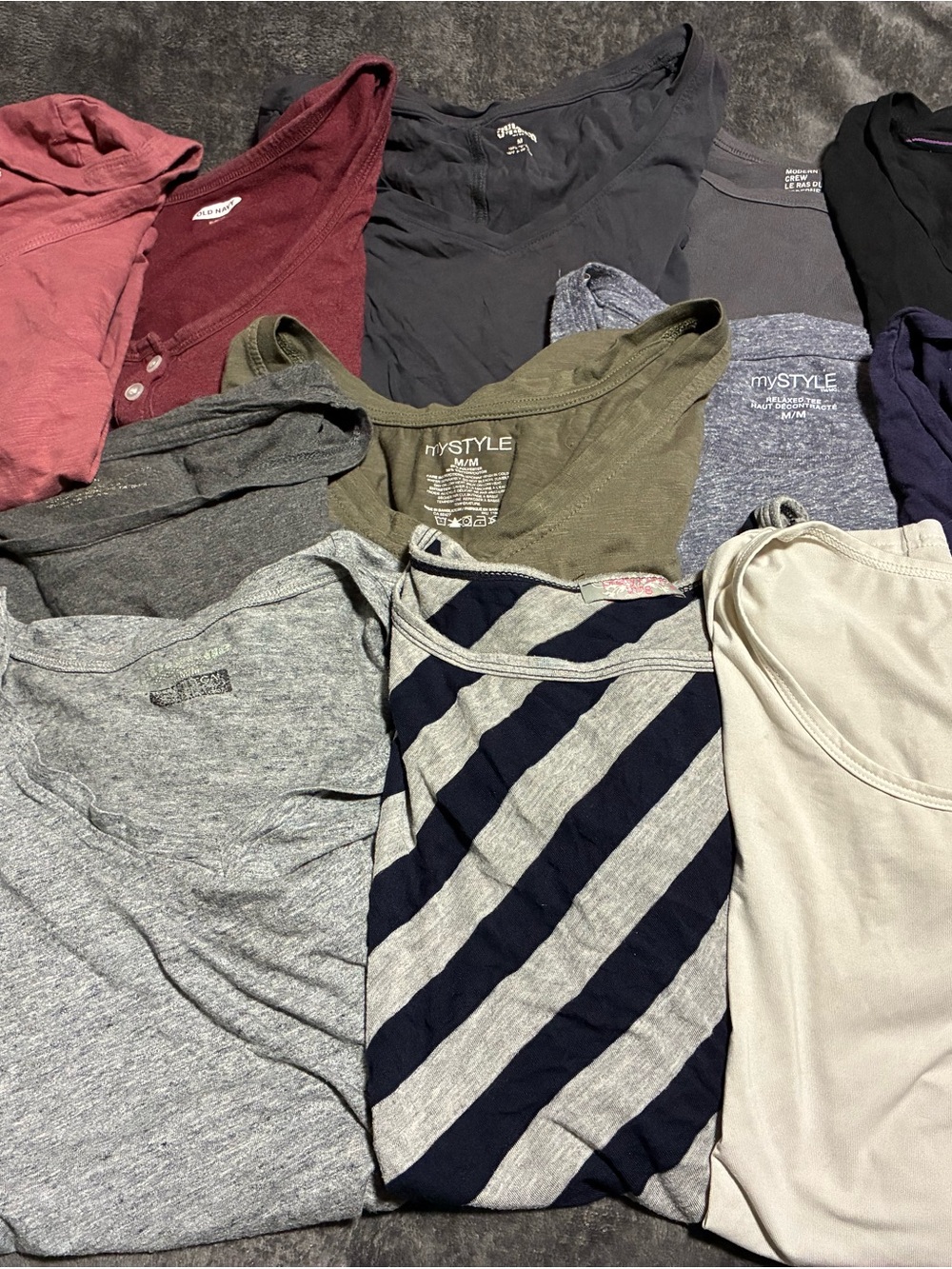 Mixed Womens T Shirts Sized Medium